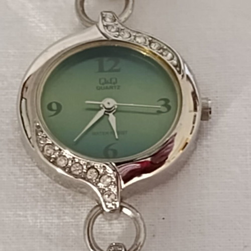 Q&Q Vintage Women's Watch Bracelet with Strass used