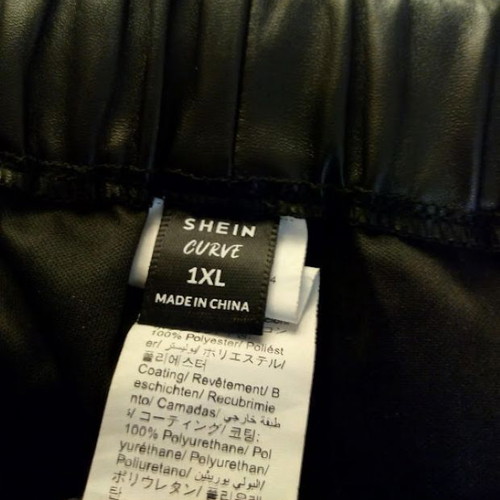 Shein Curve Black Faux Leather Shorts size 1XL like new