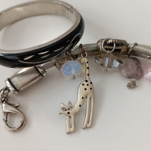 Set of 2 fashion bracelets, black enamel bangle and charm bracelet