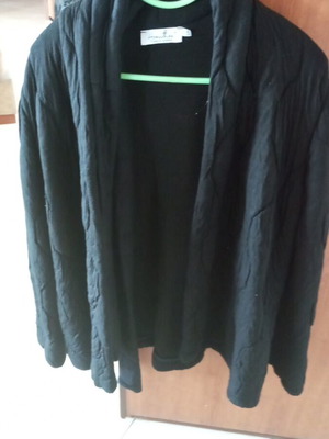 Hemithea cardigan black, like new, size S