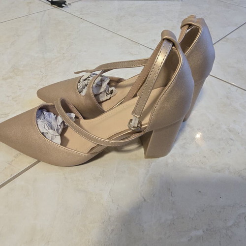 Pumps with thick heel like new, gold, size 39