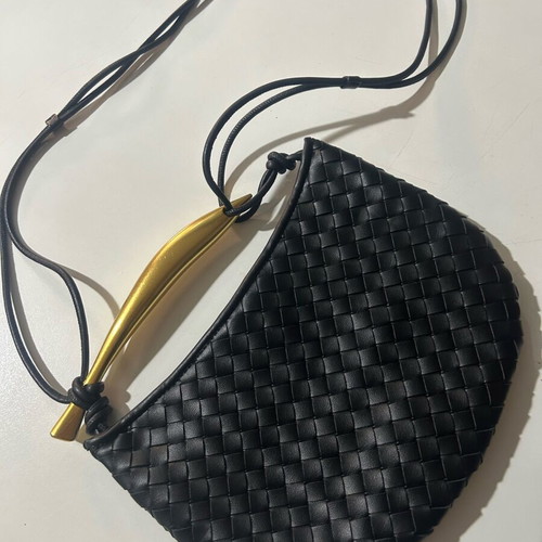 Women's shoulder bag woven eco leather like new, black