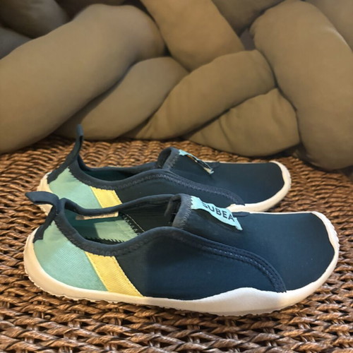 Subea Aquashoes 120 Blue Multicolor Size 33-34 Like New