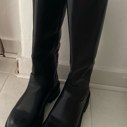 Luigi women's black boots like new size 39