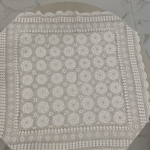 Set of 2 square doilies, different designs