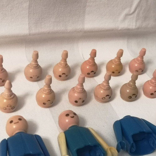 Playmobil pack of used body part spare pieces