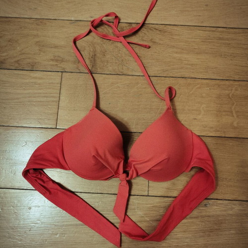 Bikini Top like new, pink/coral, size 75B