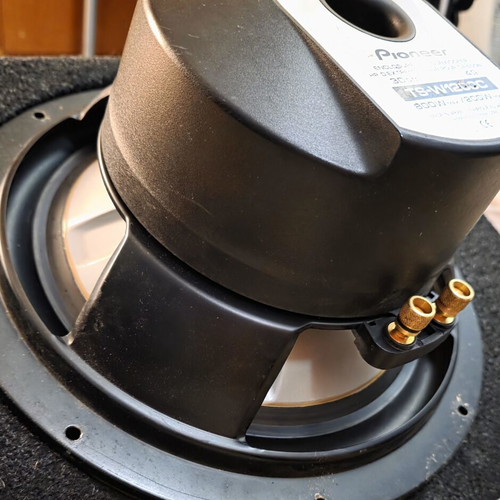Subwoofer 12" 200W RMS with box