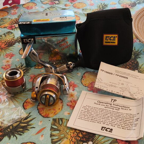 TICA Taurus TP2500S fishing reel like new with extra spool and case