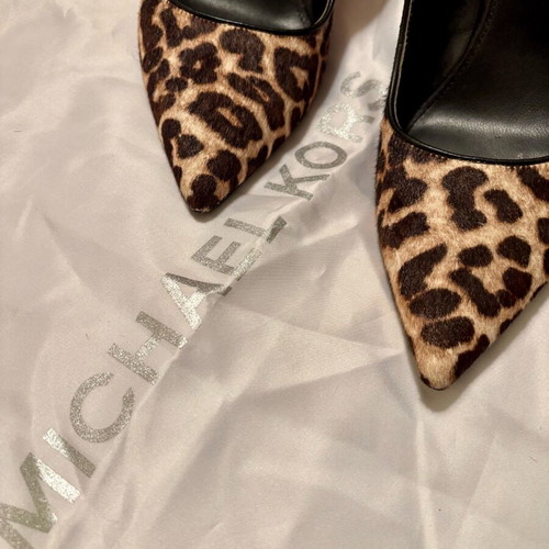 Michael Kors Leopard Pony Skin Pumps Like New