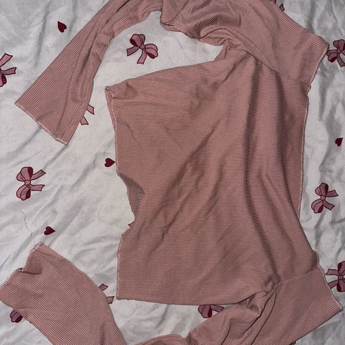 Shein Ribbed Long Sleeve Crop Top dusty pink used, size M-L