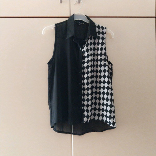 Tally Weidgl Sleeveless Shirt like new, two-tone, size S