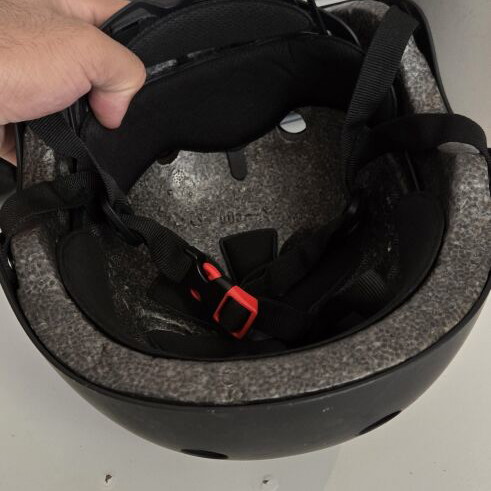 Helmet like new for biking and skating