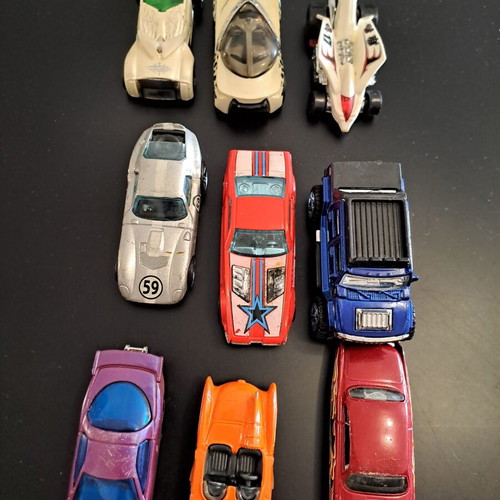 Συλλογή 9 αυτοκινητάκια Hot Wheels, vintage και μοντέρνα μοντέλα