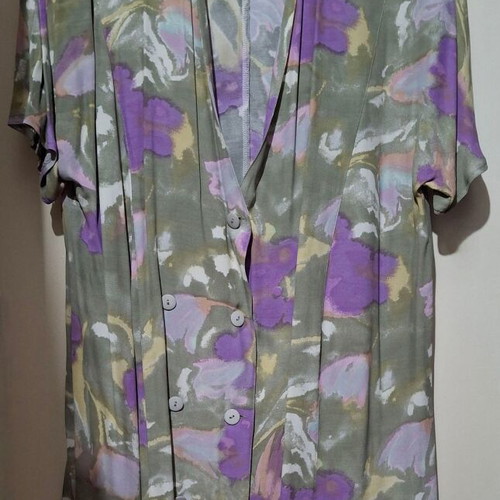 Floral Shirt oversized, used, size XXXL, gray and purple by Divina of Switzerland