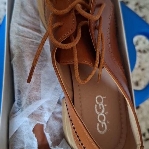 GoGo Shoes women's shoes new, size 40, brown