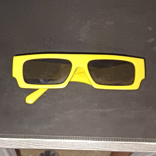 Sunglasses like new, yellow