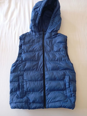 Zara sleeveless jacket with hood like new, blue, size 8-9 years
