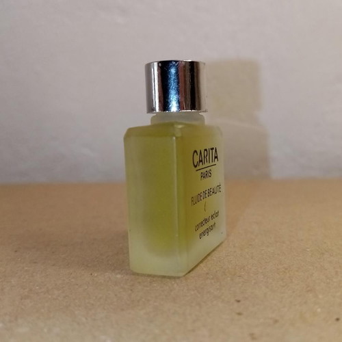 Fluide de Beauté by Carita like new, energizing radiance corrector 4ml