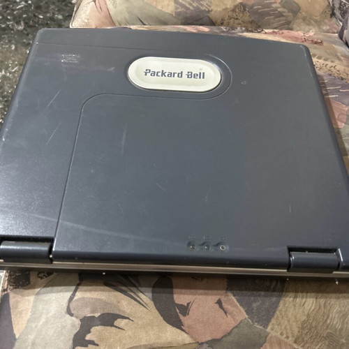 Packard Bell laptop MIT-WEA01 used for parts without charger