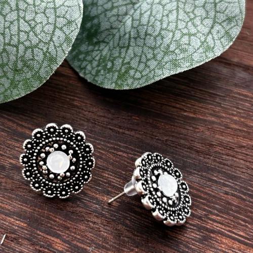 Handmade Vintage Style Silver Tone Floral Stud Earrings