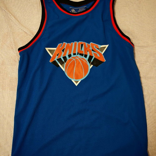 New York Knicks Patrick Ewing jersey size M like new