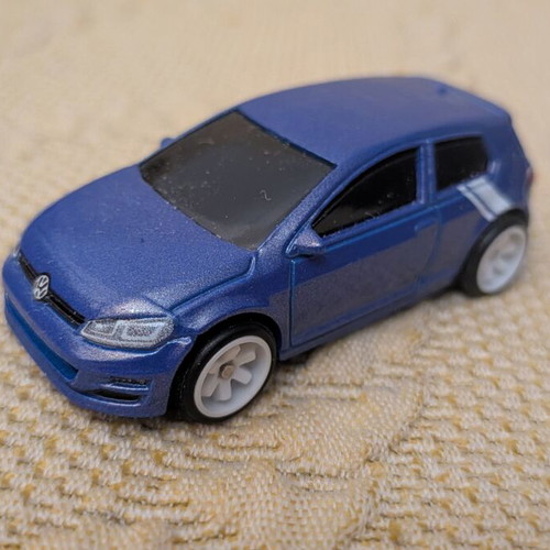 Hot Wheels Premium Volkswagen Golf Mk7 car