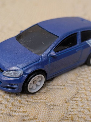 Hot Wheels Premium Volkswagen Golf Mk7 car