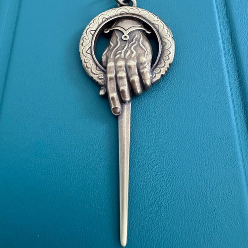 Game Of Thrones Hand of King Abysse keychain like new, multicolor