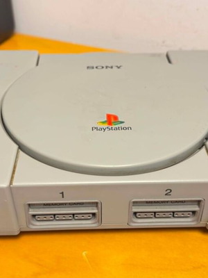 PlayStation PS1 Fat 9002 употребявана, чипирана конзола за части