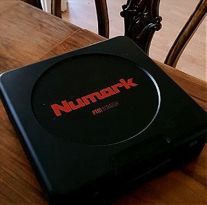 Numark PT01 Scratch + Vinyl