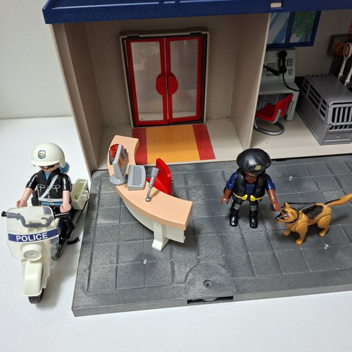 Playmobil City Action Police Station Case like new