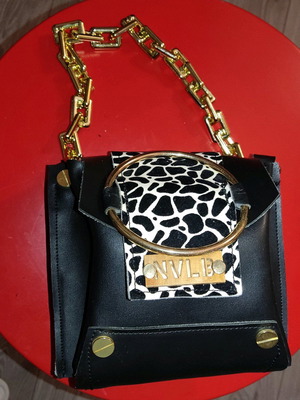 Evening handbag black and white with gold chain like new