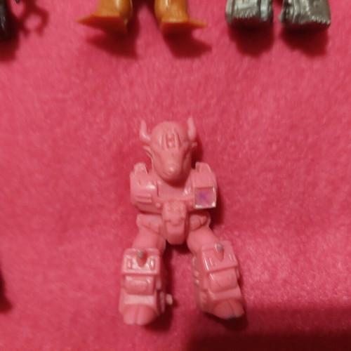 Teratomachoi figures used, set of 5 with one extra gift figure