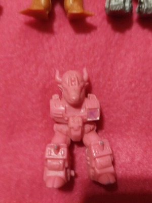 Teratomachoi figures used, set of 5 with one extra gift figure