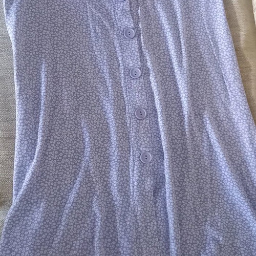 Maxi skirt violet with buttons and front slit like new, size M