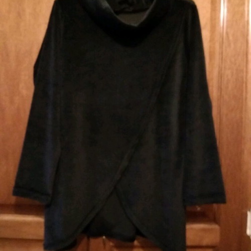 Velour blouse new, black, size M