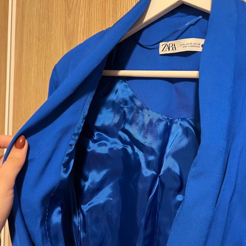 Φόρεμα Zara σαν καινούργιο, μπλε με δέσιμο και σατέν φόδρα