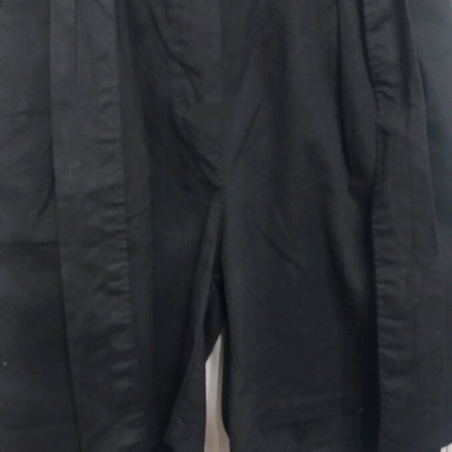 Women's shorts new, size M 38 10, black