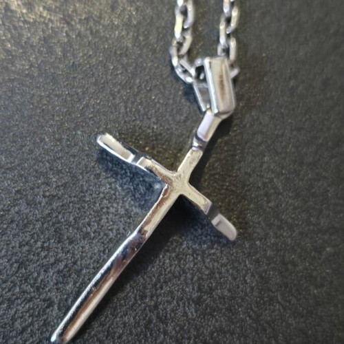 Silver cross pendant