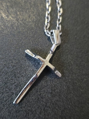 Silver cross pendant