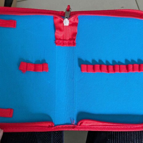 Children's school pencil case used in very good condition