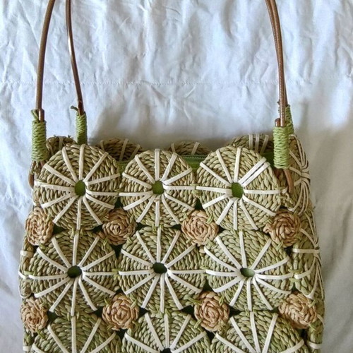 Straw shoulder bag new, white and green