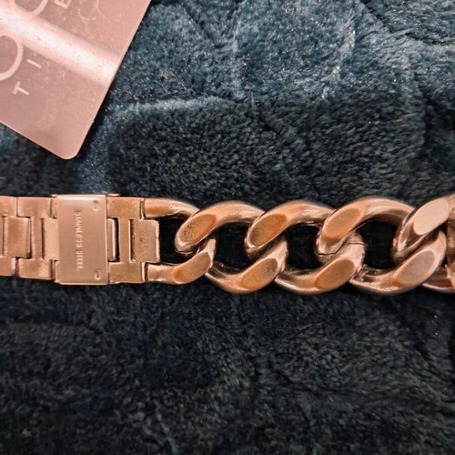 Oozoo women's watch with chain bracelet used, silver tone