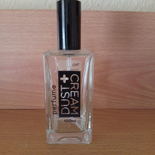 Perfume bottle 100 ml like new, refillable