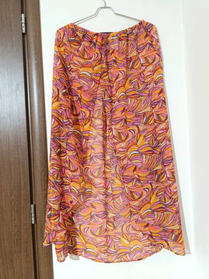 Φούστα H&M Sheer Maxi μεταχειρισμένη με σχέδιο φλοράλ και πλαϊνό σκίσιμο