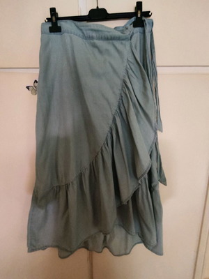 Oysho denim pareo skirt used, size M
