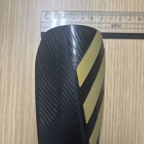 Shin guards used, for child 6-8 years old
