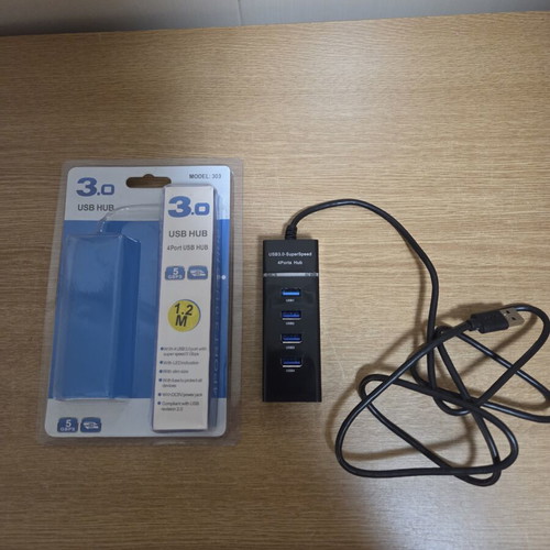 USB hub 3.0 with 4 ports and power buttons new, black
