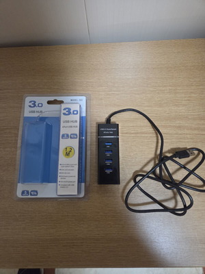 USB hub 3.0 with 4 ports and power buttons new, black